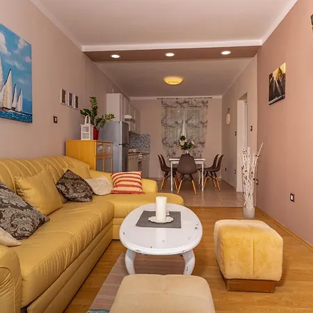 Jasminka Apartment *