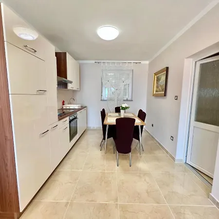 Apartment Jasminka
