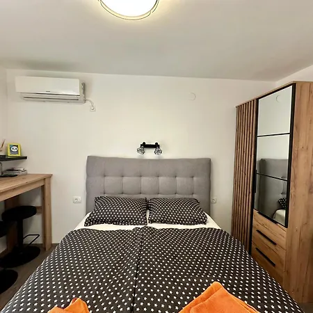 Apartamento Jasminka *