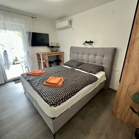 Apartmani Jasminka *